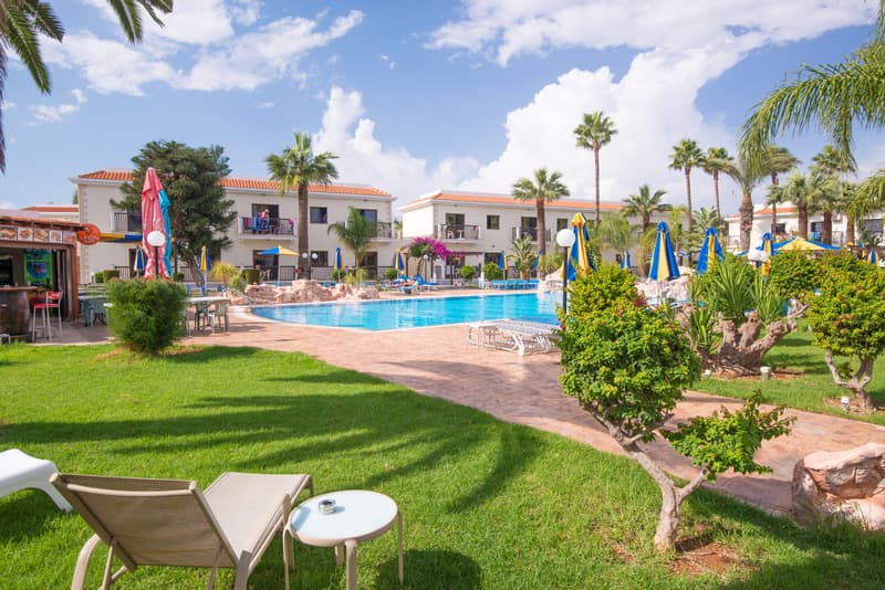 Loutsiana Hotel Apts 4