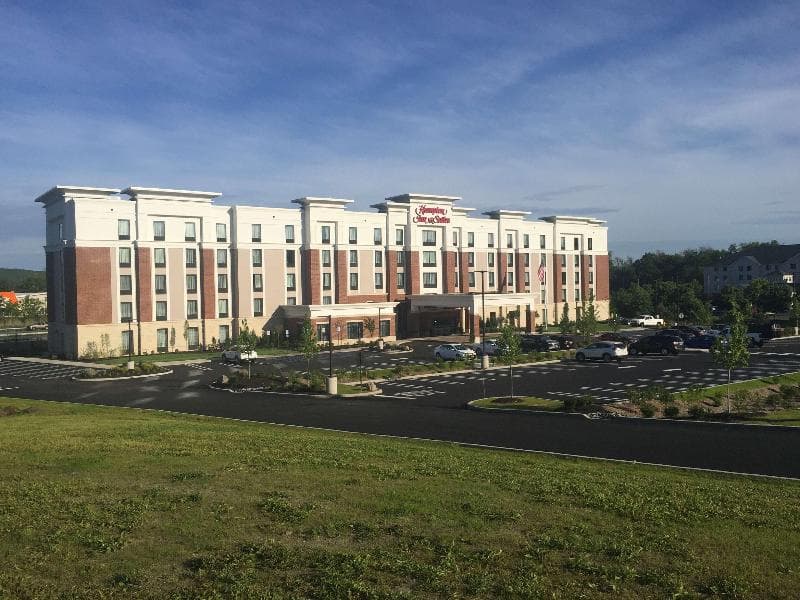 Hampton Inn & Suites Newburgh Stewart Airport photo 1