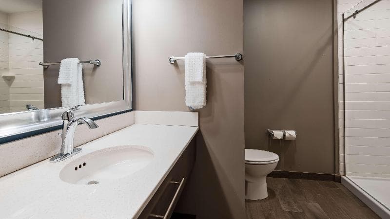 Spark by Hilton Erie 5