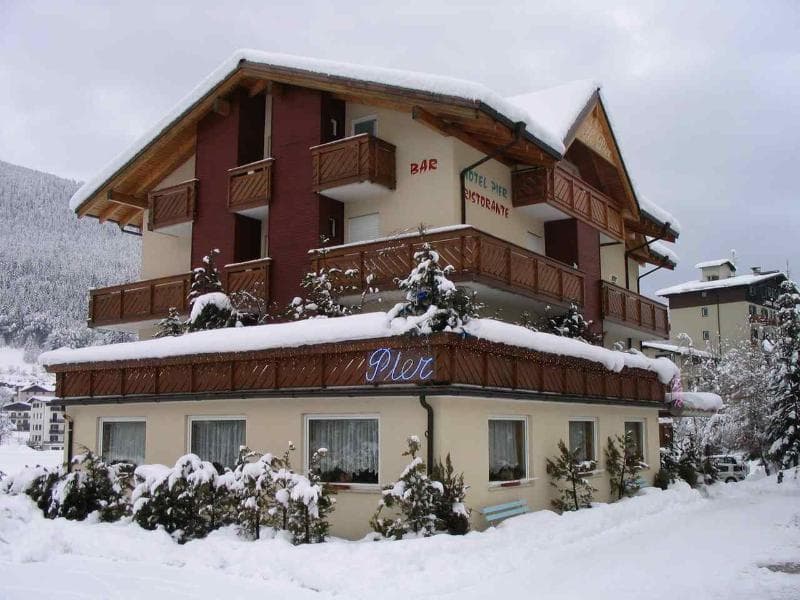 Pier Hotel 3