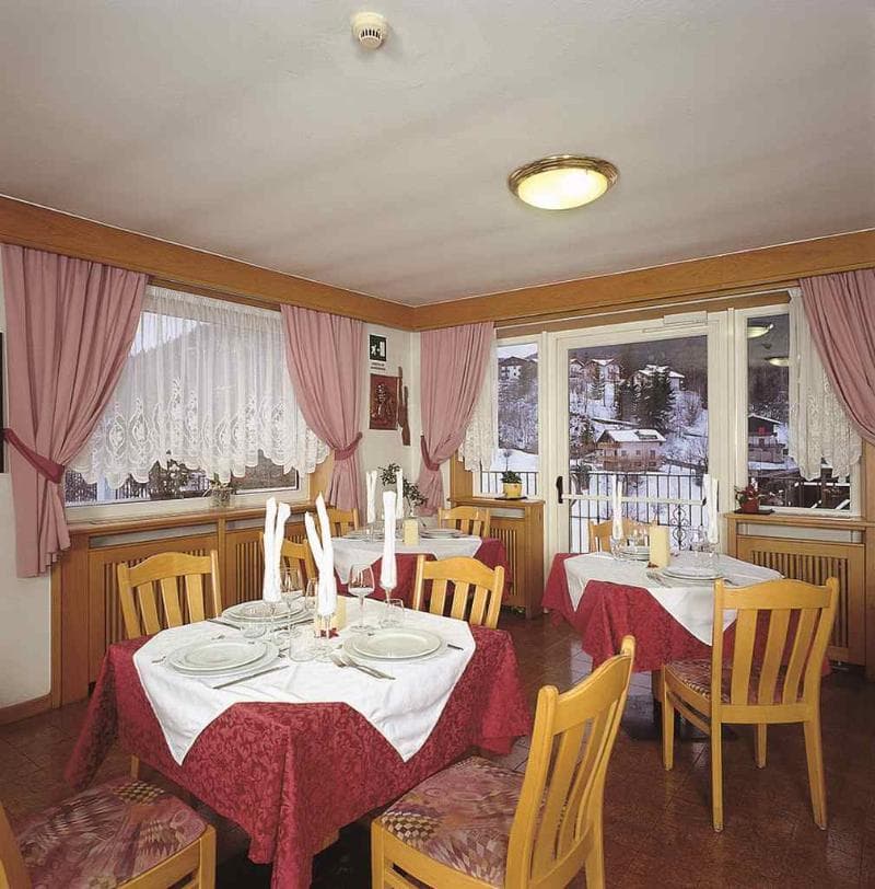 Pier Hotel 4