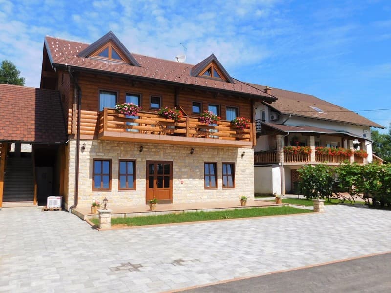 House Sara 2 3