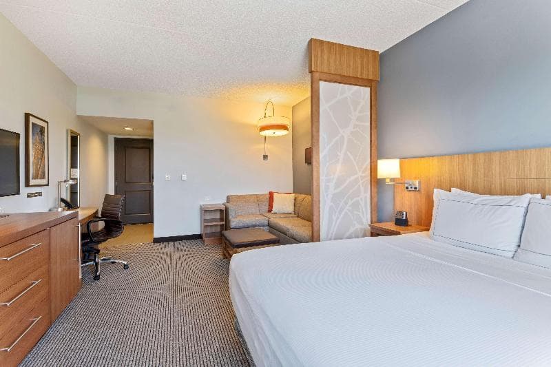 DoubleTree by Hilton Asheville Downtown 5