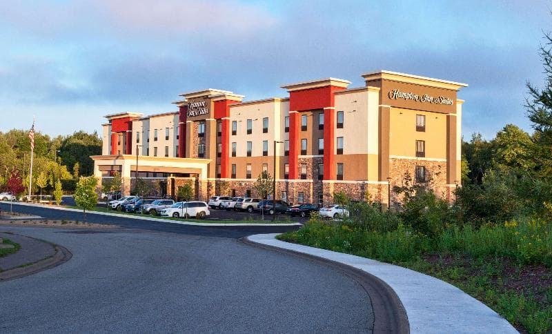 Hampton Inn & Suites Duluth North / Mall Area 4