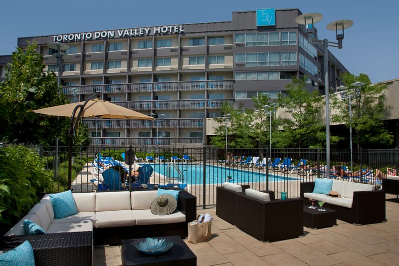 Toronto Don Valley Hotel & Suites photo 1