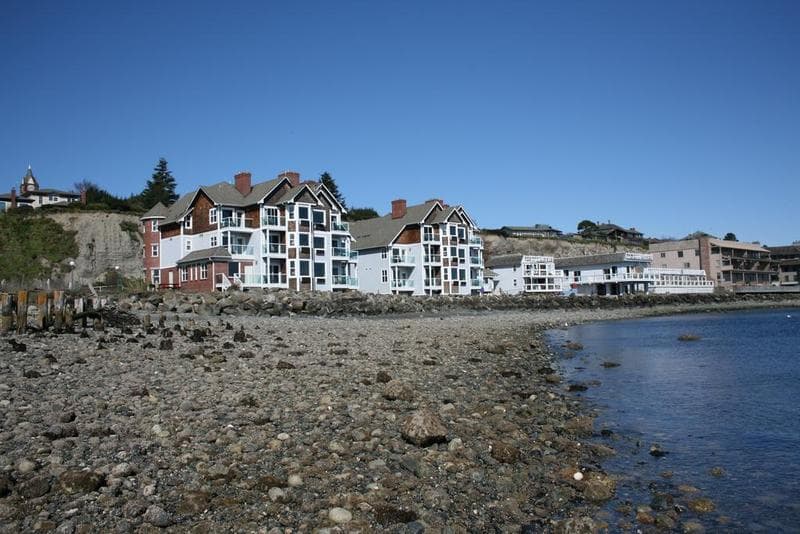 The Tides Inn & Suites 2