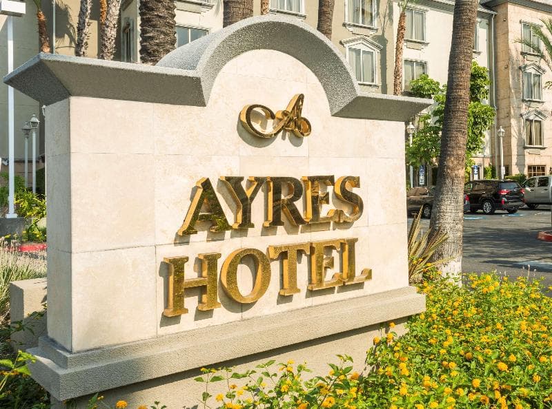 Ayres Hotel Anaheim 2
