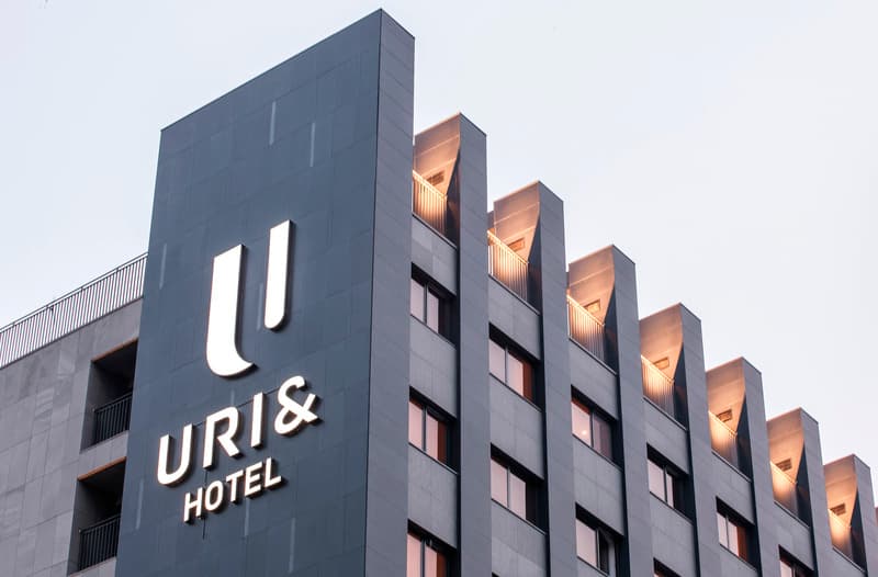 Hotel Uri& 2
