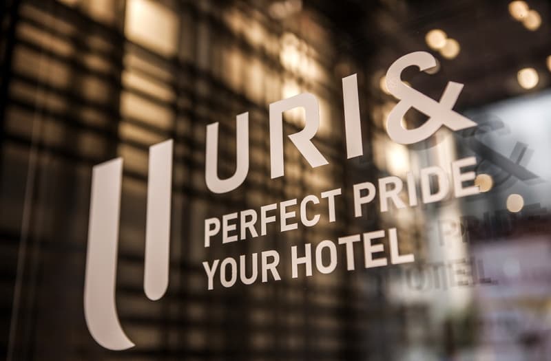 Hotel Uri& 4