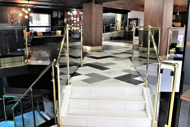 Empire Suites 5