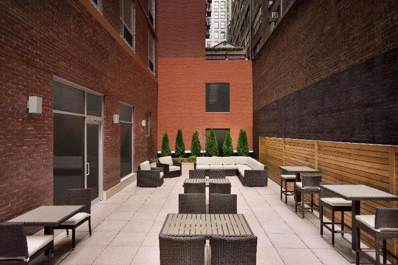 Hilton Garden Inn New York Times Square South photo 1