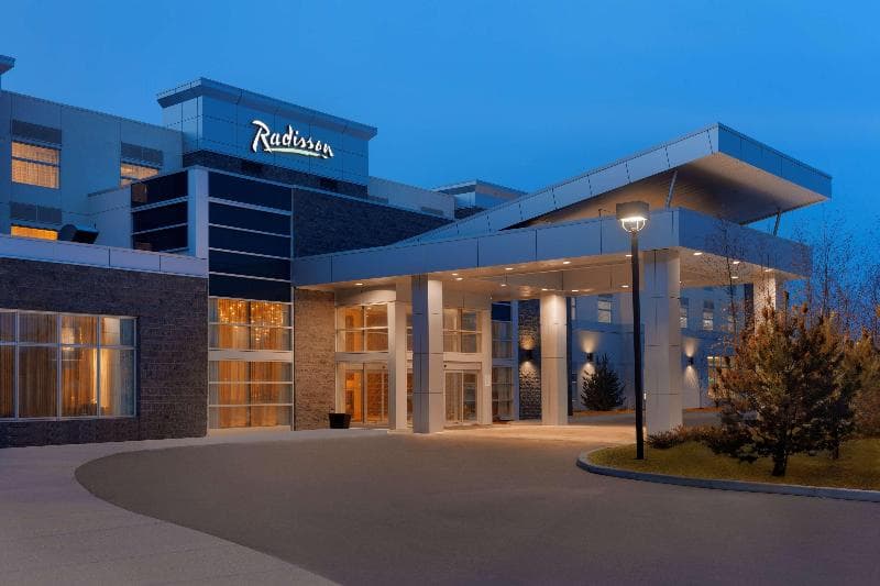 Radisson Hotel Conference Center Calgary Airport 4