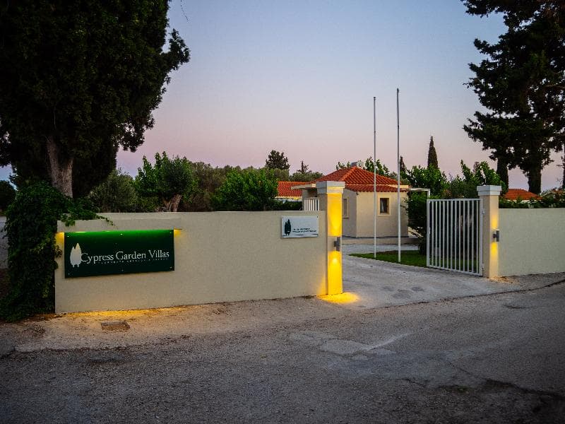 Cypress Garden Villas 4
