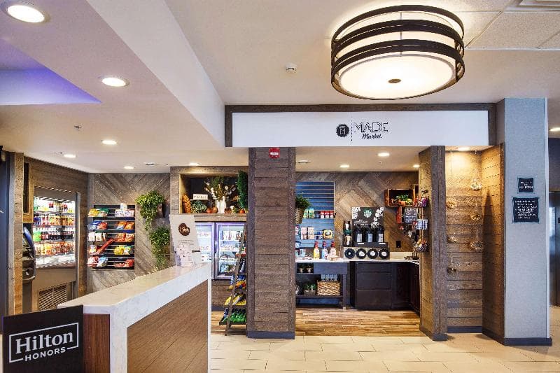 Doubletree By Hilton Neenah 4