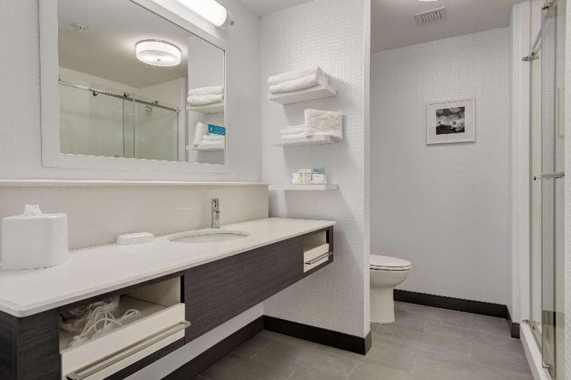 Hampton Inn St. Louis Wentzville, MO 4