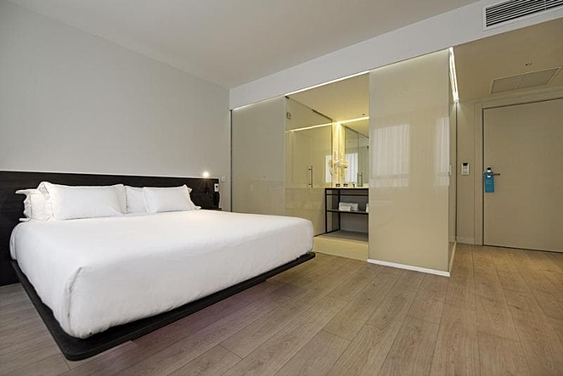 B And B Hotel Puerta Del Sol 5