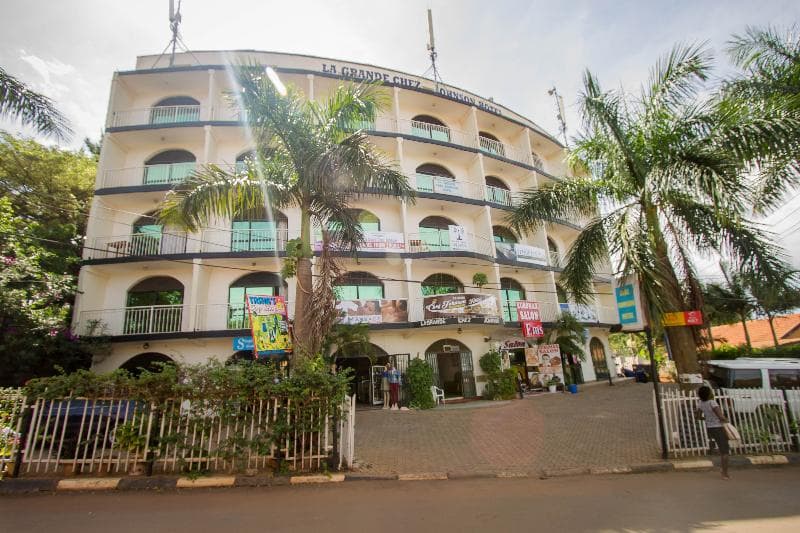 Chez Johnson Muyenga main