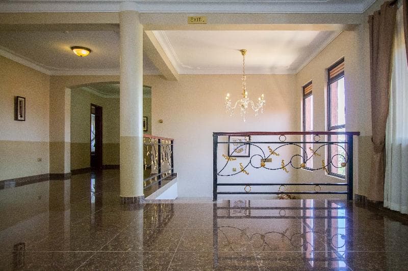 Sapphire Hotel 4