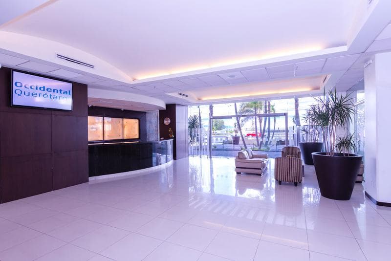 Hotel Crown Victoria 3