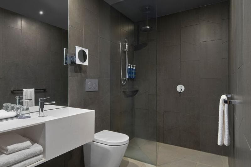 Four Points By Sheraton Melbourne Docklands 5