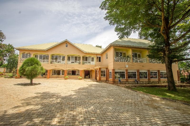 Jinja Safari Hotel main