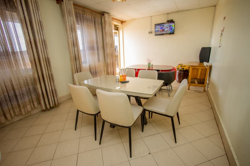 Wamala Lake View Hotel 3