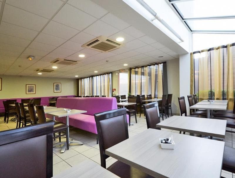 Hotel KYRIAD Clermont Ferrand - Sud - La Pardieu 5