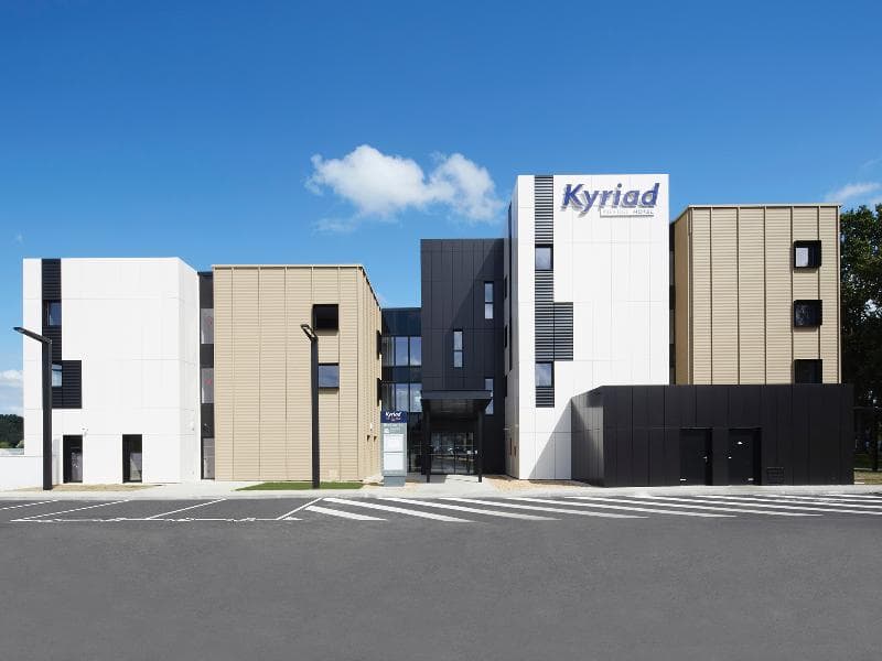 Kyriad Prestige Pau - Zénith - Palais Des Sports photo 1