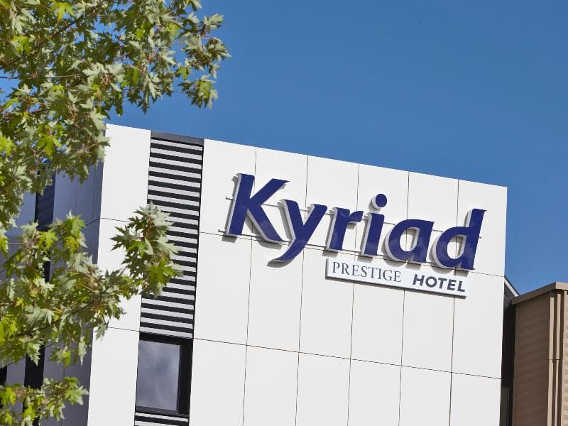 Kyriad Prestige Pau - Zénith - Palais Des Sports 3