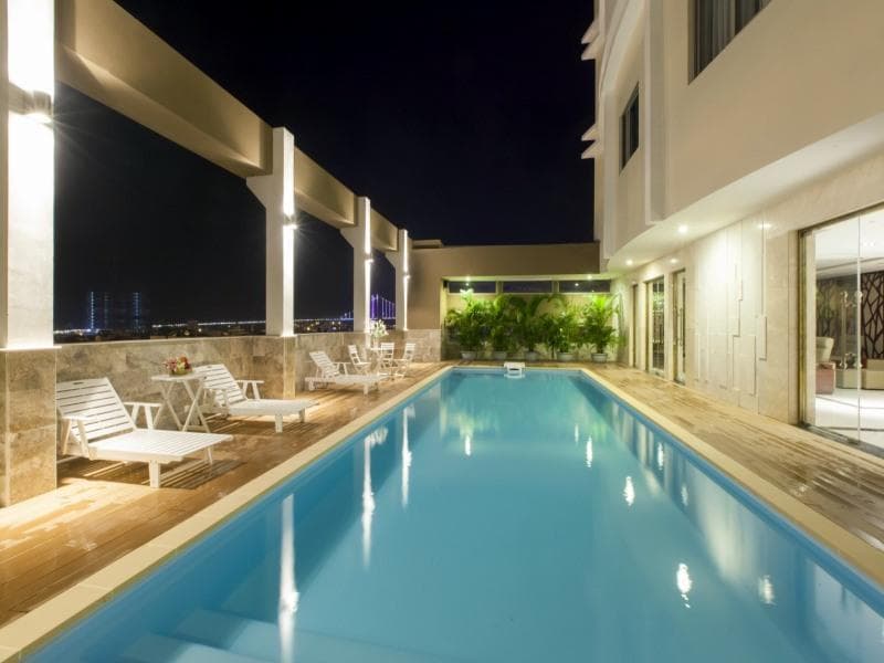 Stay Hotel 2