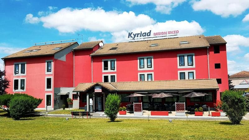 Hotel Kyriad Design Enzo Cannes-Ecluse photo 1