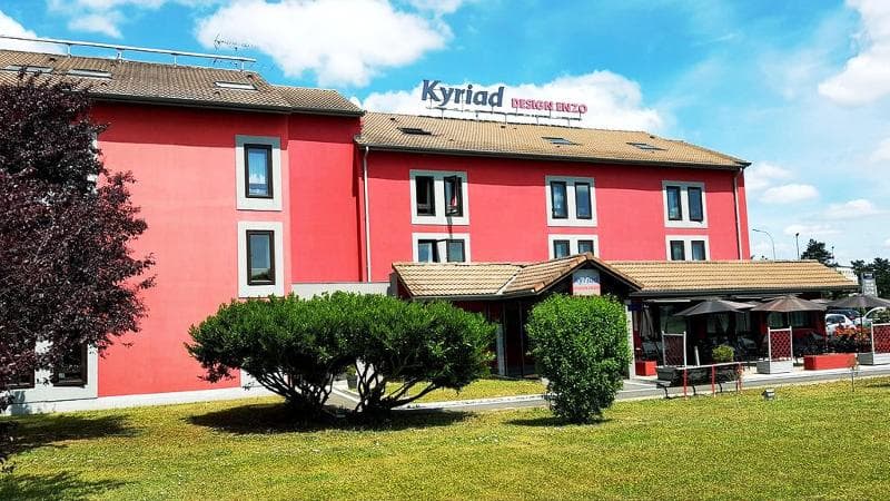 Hotel Kyriad Design Enzo Cannes-Ecluse 3