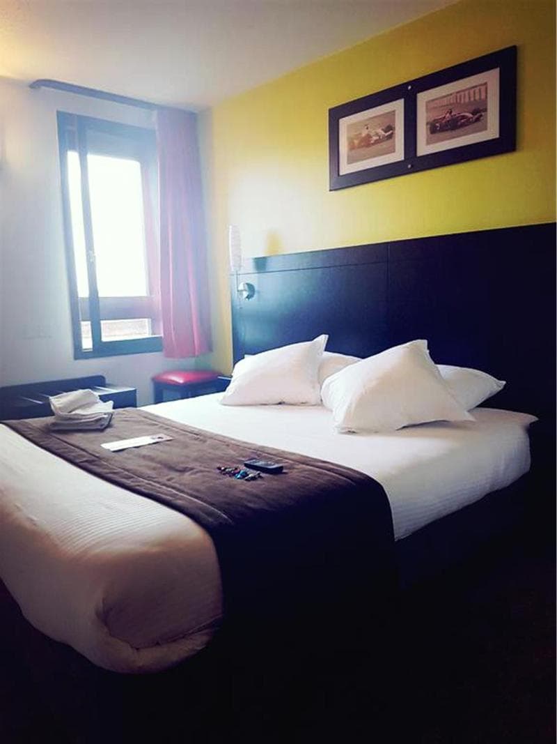 Hotel Kyriad Design Enzo Cannes-Ecluse 5