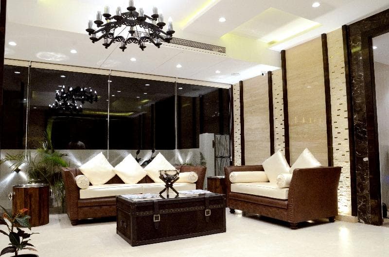 Hotel Supreme Grande 5