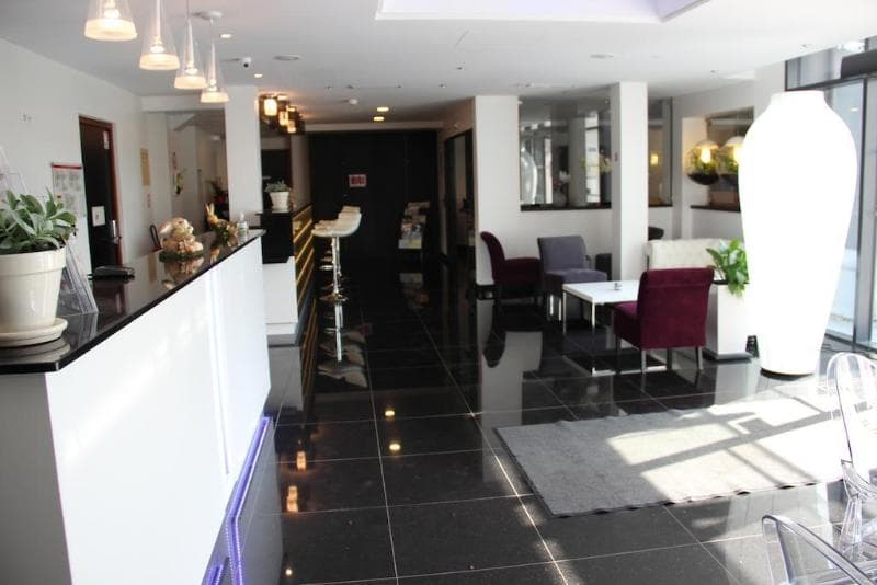 Kyriad Saint Quentin En Yvelines Montigny photo 1