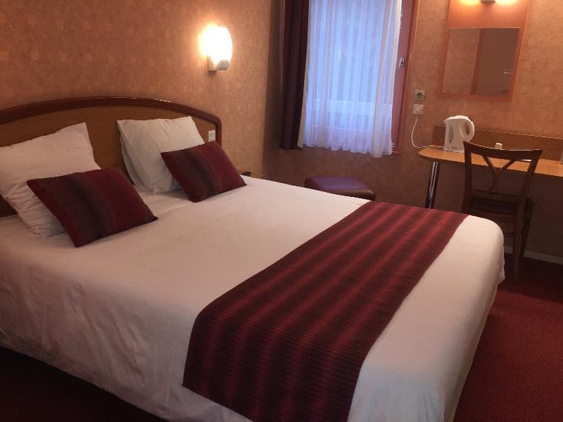 Hotel Kyriad BESANCON - Palente 5