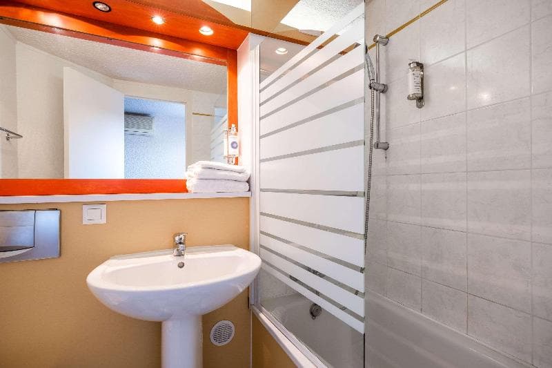 Comfort Hotel Montlucon photo 1