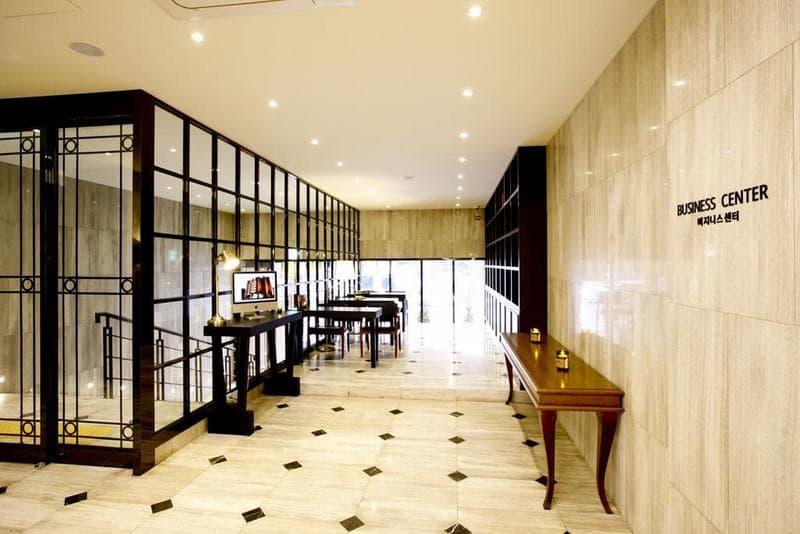 Hotel Doma Myeongdong 4