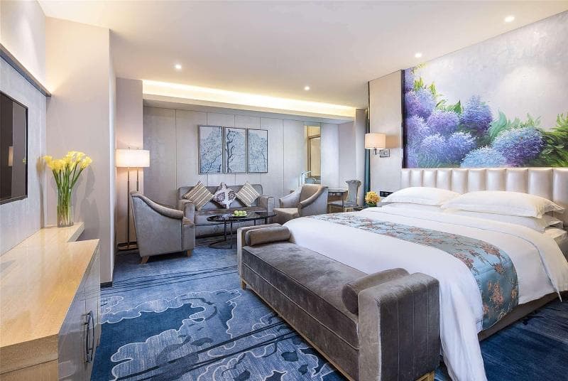 Ramada By Wyndham Shenzhen Baoan 5