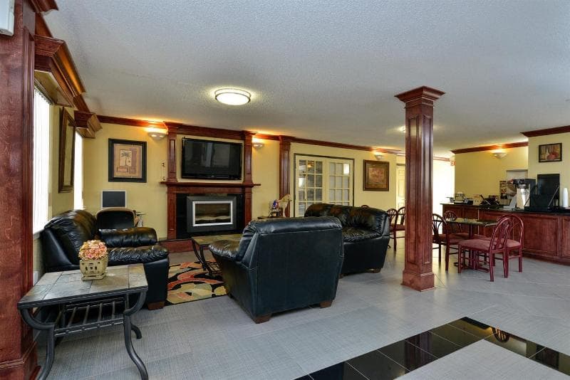 Americas Best Value Inn Ft. Worth 5