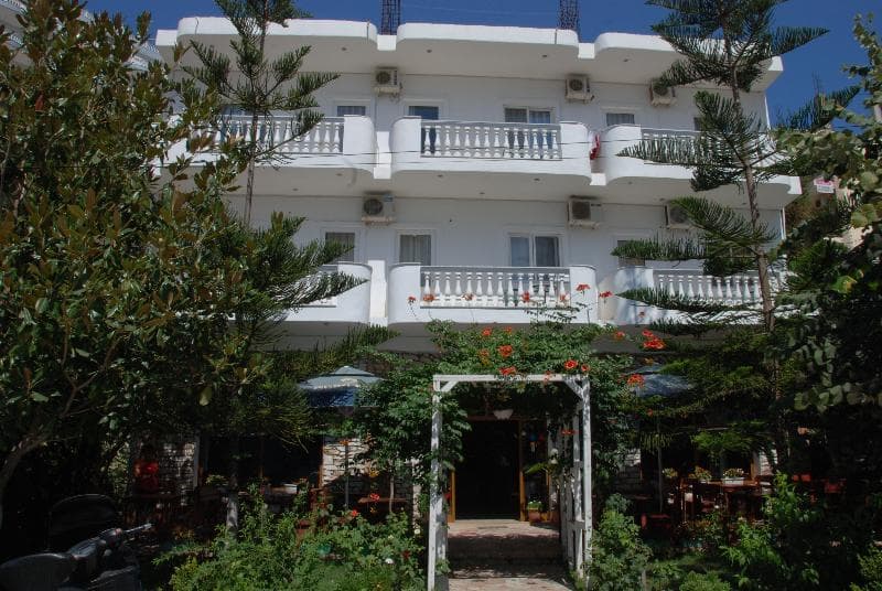 Hotel Rixhi 2