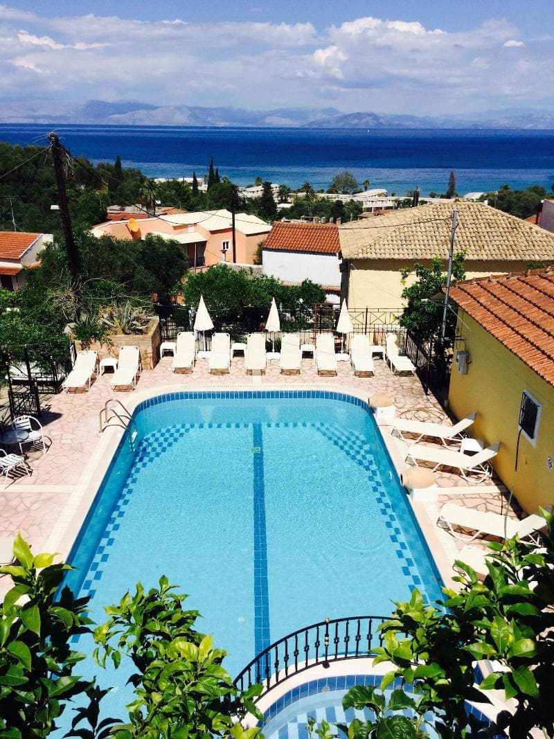 Avra Paradise Aparthotel photo 1