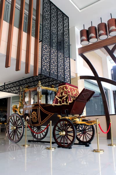 Crystal Lotus Hotel 3