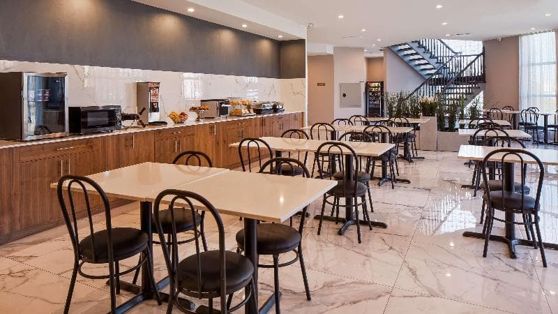 Best Western Plus Montreal East 3