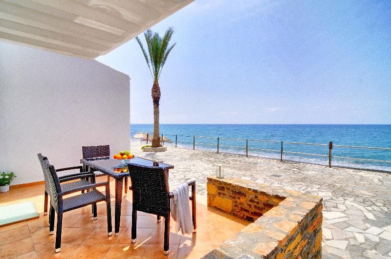 Myrtos Mare Suites 3