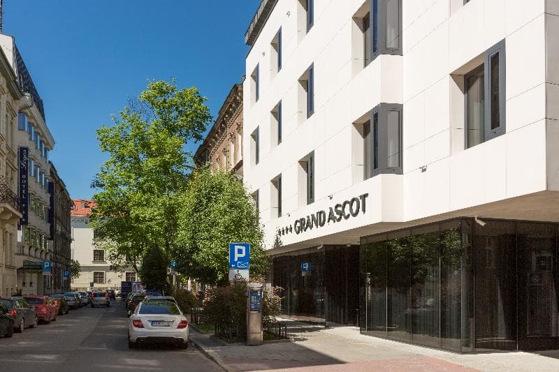Grand Ascot Hotel 3