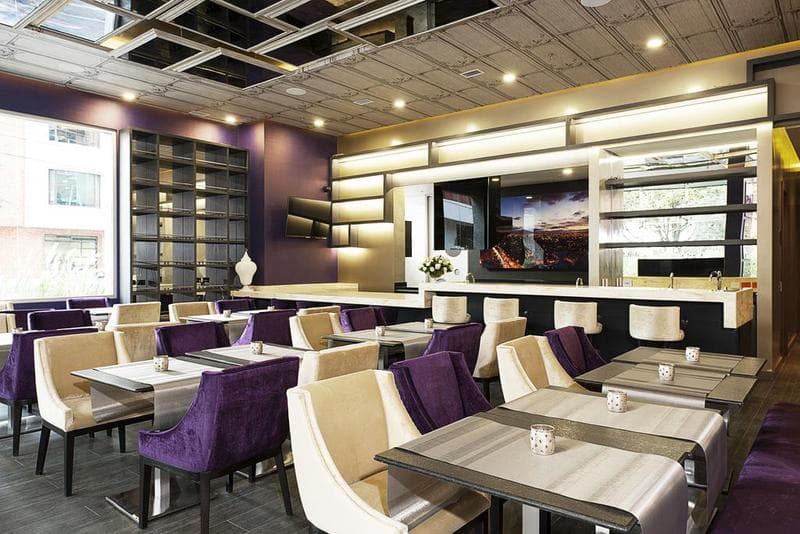 Hotel 100 Luxury Suites photo 1