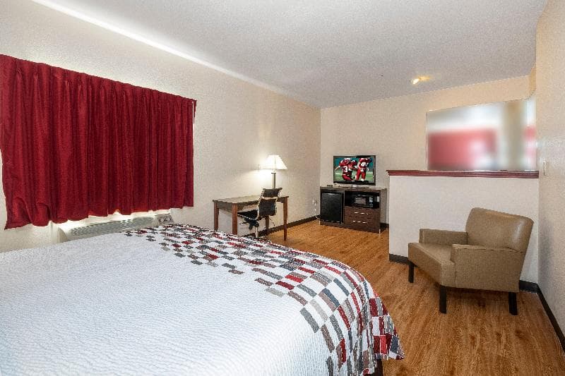 Red Roof Inn Hartselle 3