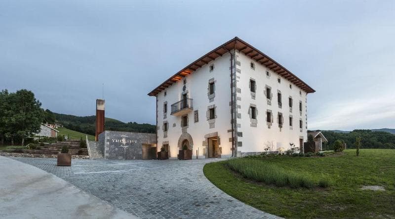 Palacio De Yrisarri By Irrisarri Land 4