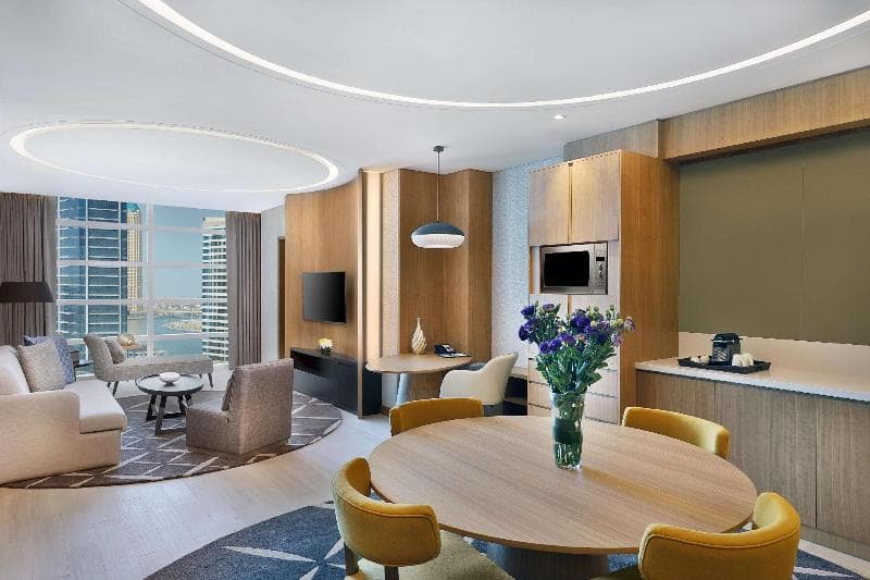 DoubleTree by Hilton Dubai - Business Bay 5